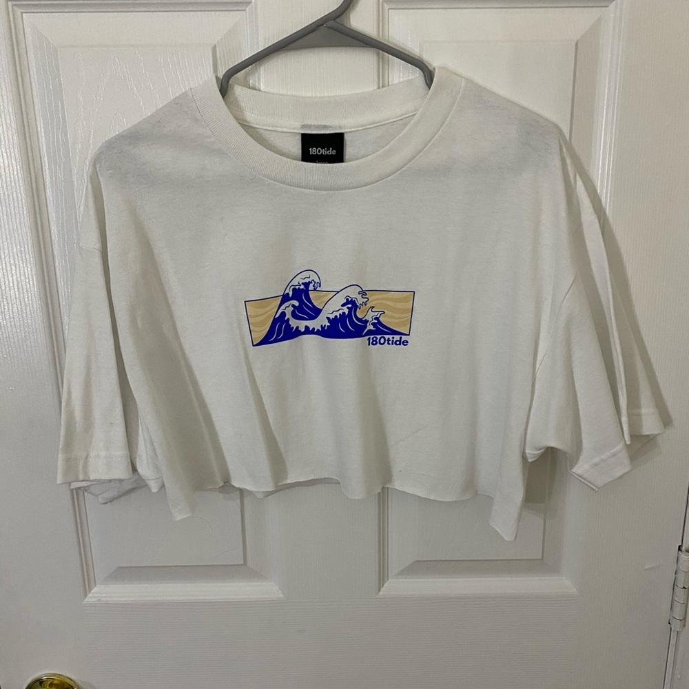 Tidal wave cropped tee